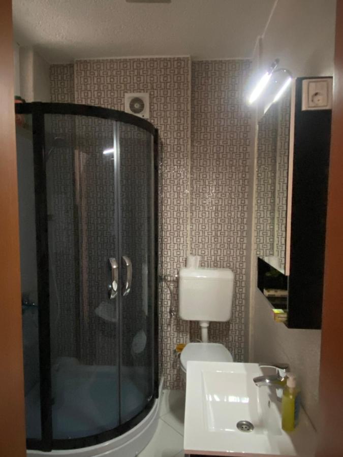 Ralin Apart Prizren Ngoại thất bức ảnh