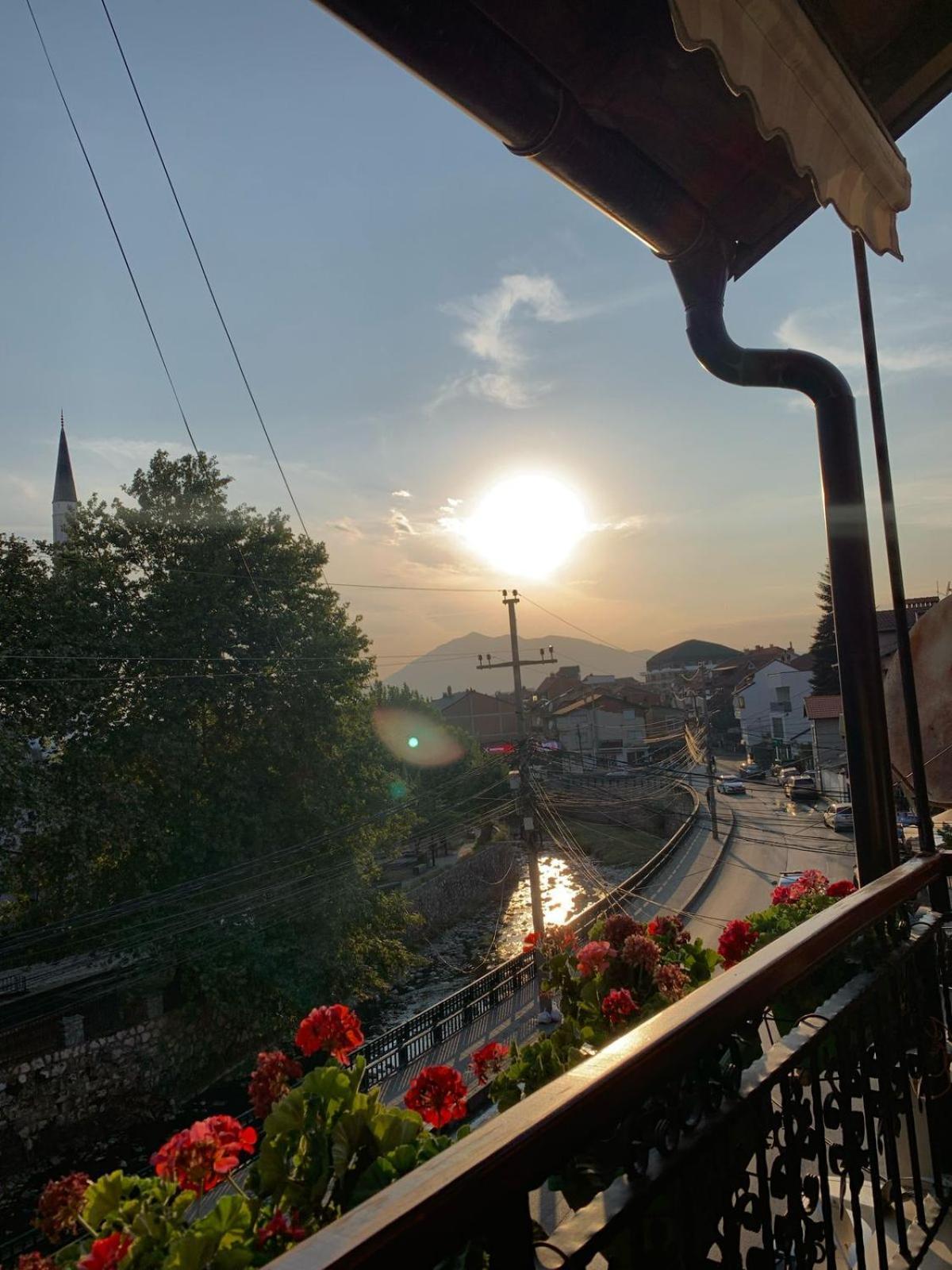 Ralin Apart Prizren Ngoại thất bức ảnh