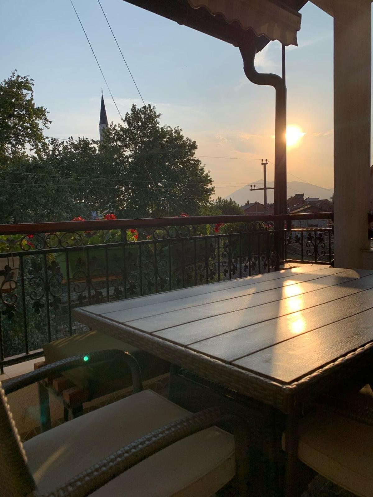 Ralin Apart Prizren Ngoại thất bức ảnh
